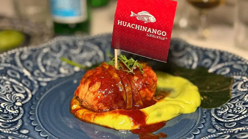 Mixiote de huachinango con nopales en la cena de la Guía México Gastronómico
